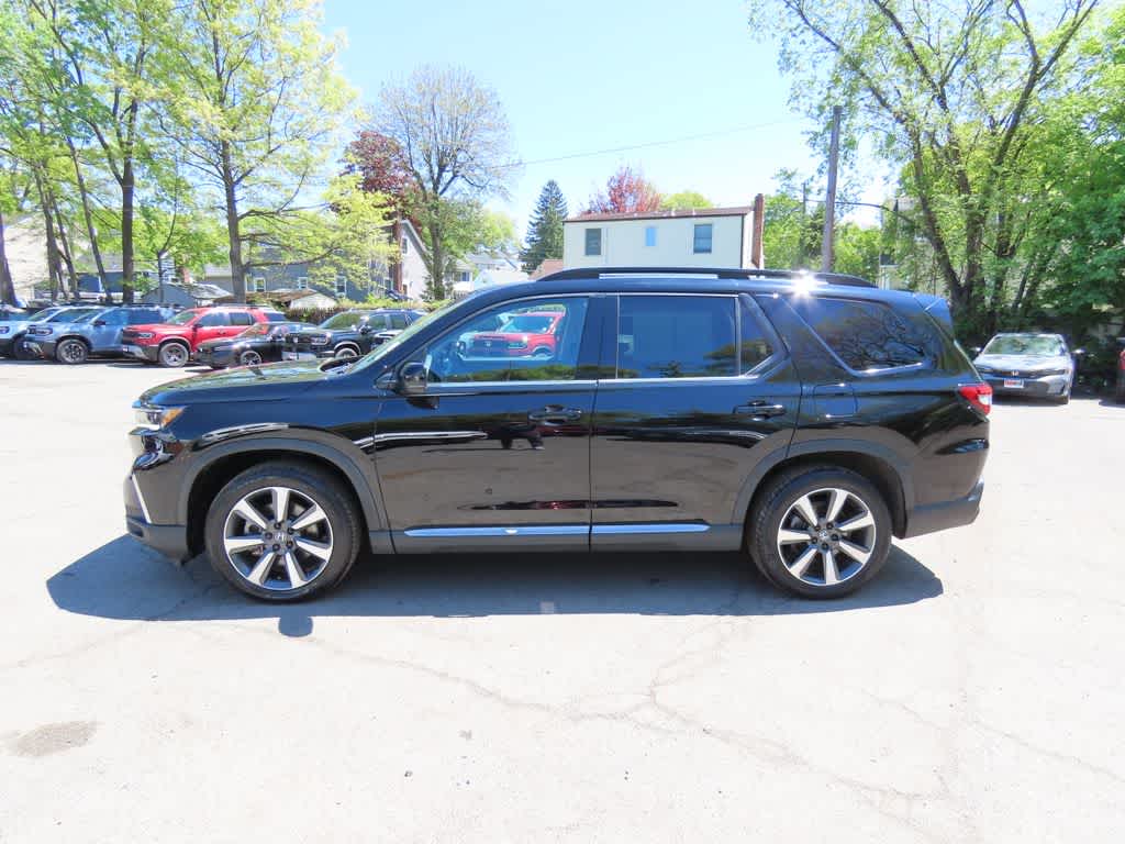 Thumbnail: 2023 Honda Pilot - 3