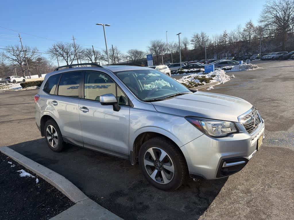 Thumbnail: 2017 Subaru Forester - 18