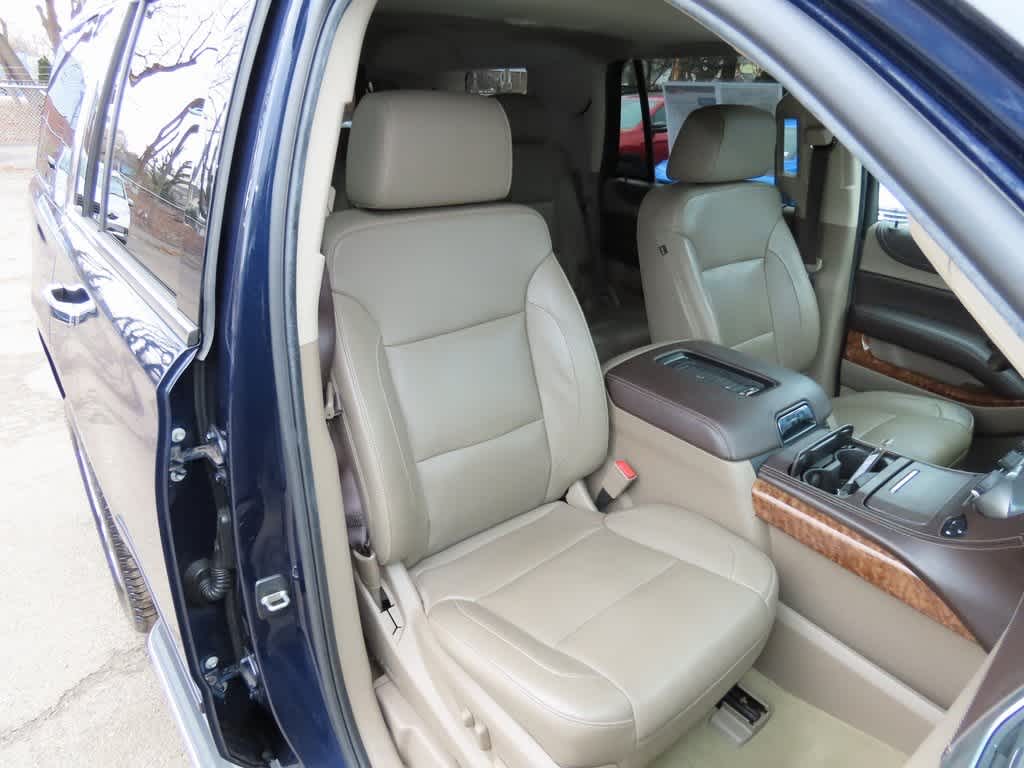 Thumbnail: 2017 Chevrolet Tahoe - 18