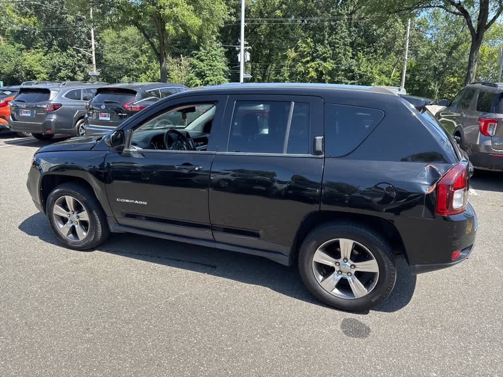 Thumbnail: 2017 Jeep Compass - 9