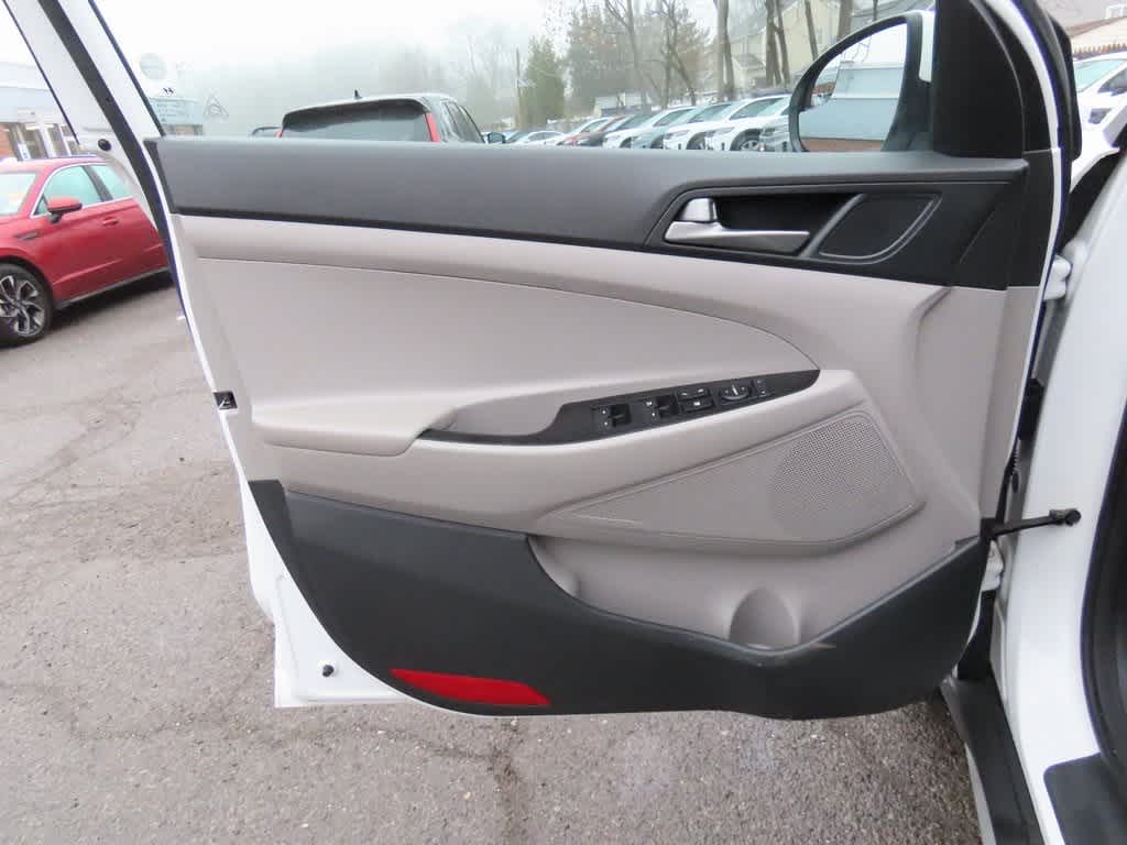 Thumbnail: 2018 Hyundai Tucson - 16