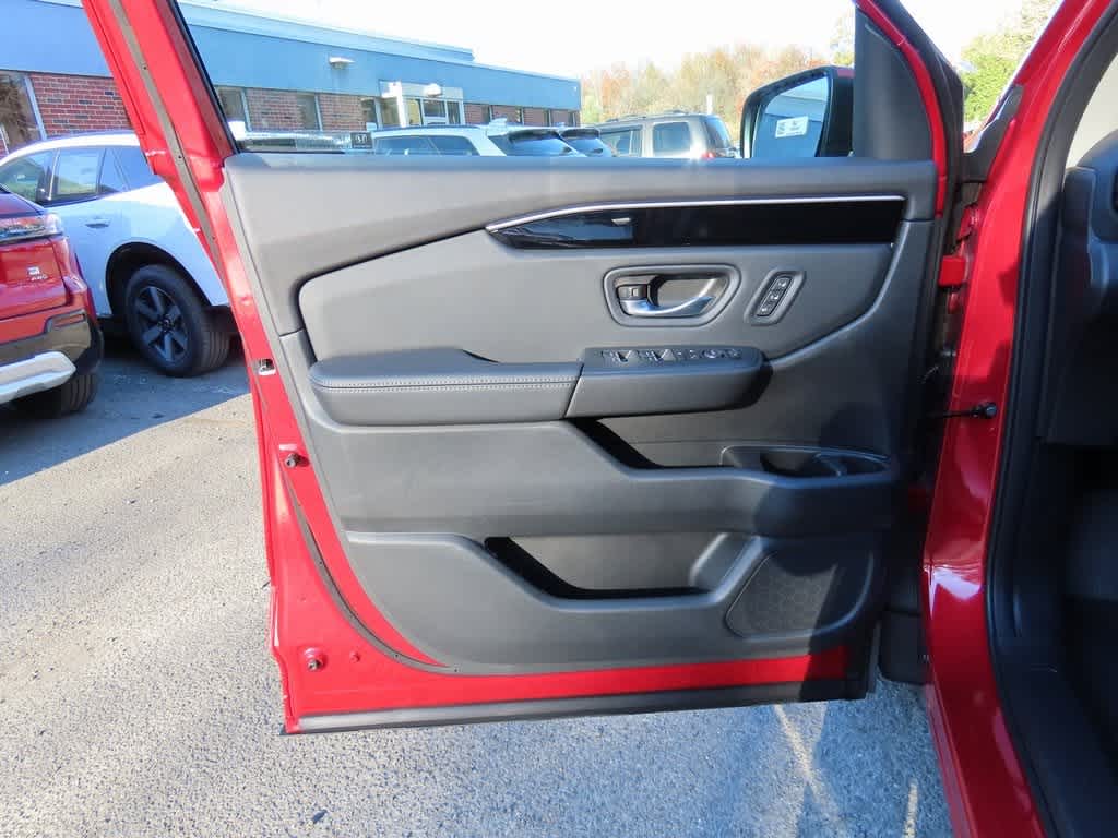 Thumbnail: 2025 Honda Pilot - 17