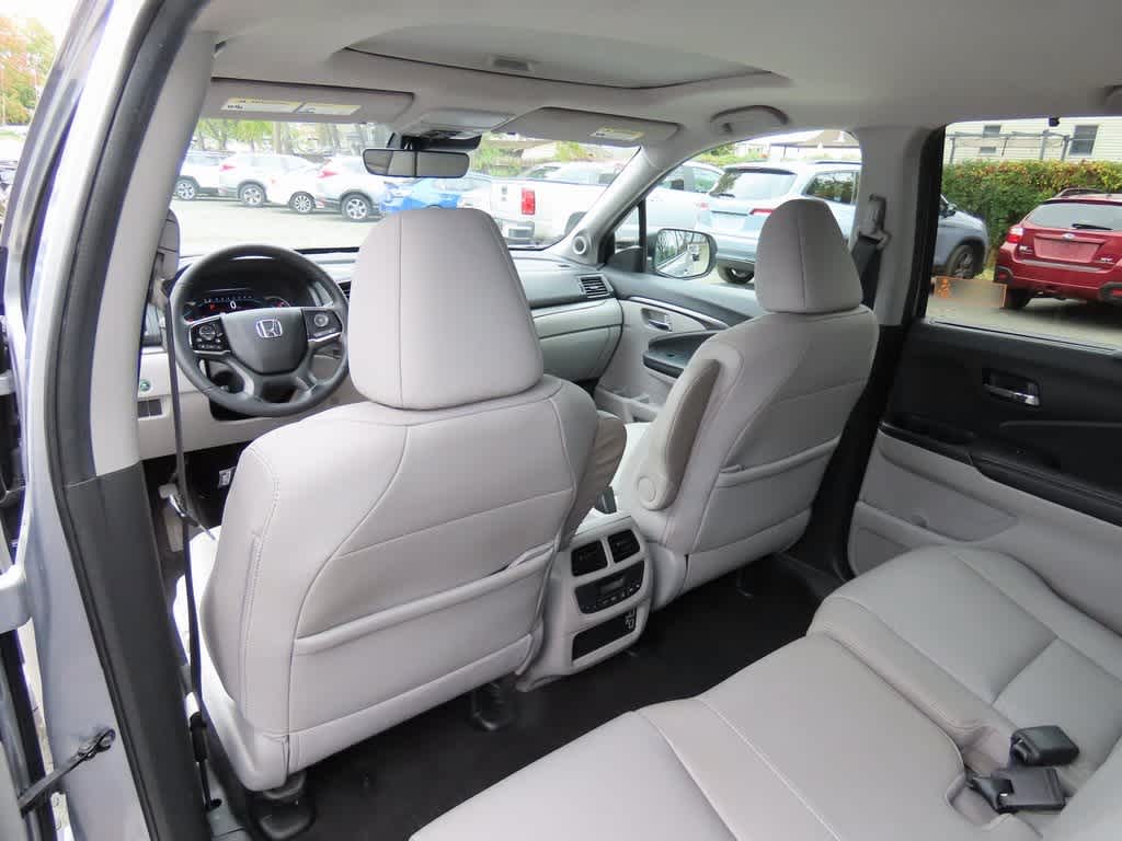 Thumbnail: 2021 Honda Pilot - 16