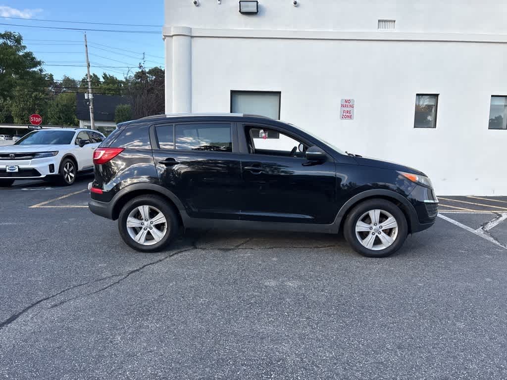 Thumbnail: 2011 Kia Sportage - 7