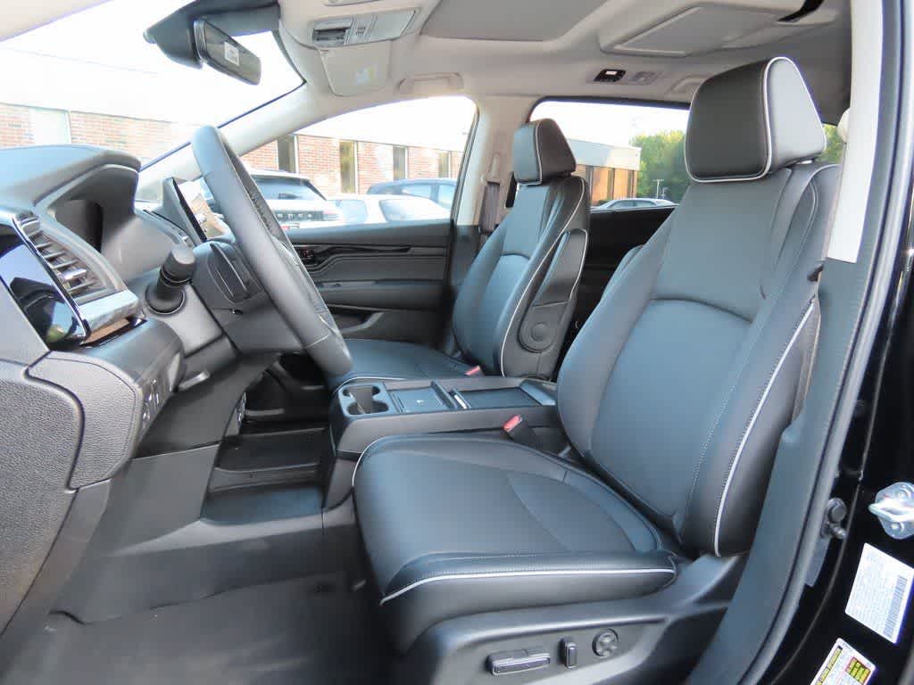 Thumbnail: 2026 Honda Odyssey - 13