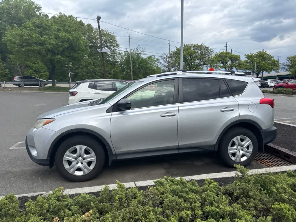 Thumbnail: 2013 Toyota RAV4 - 3