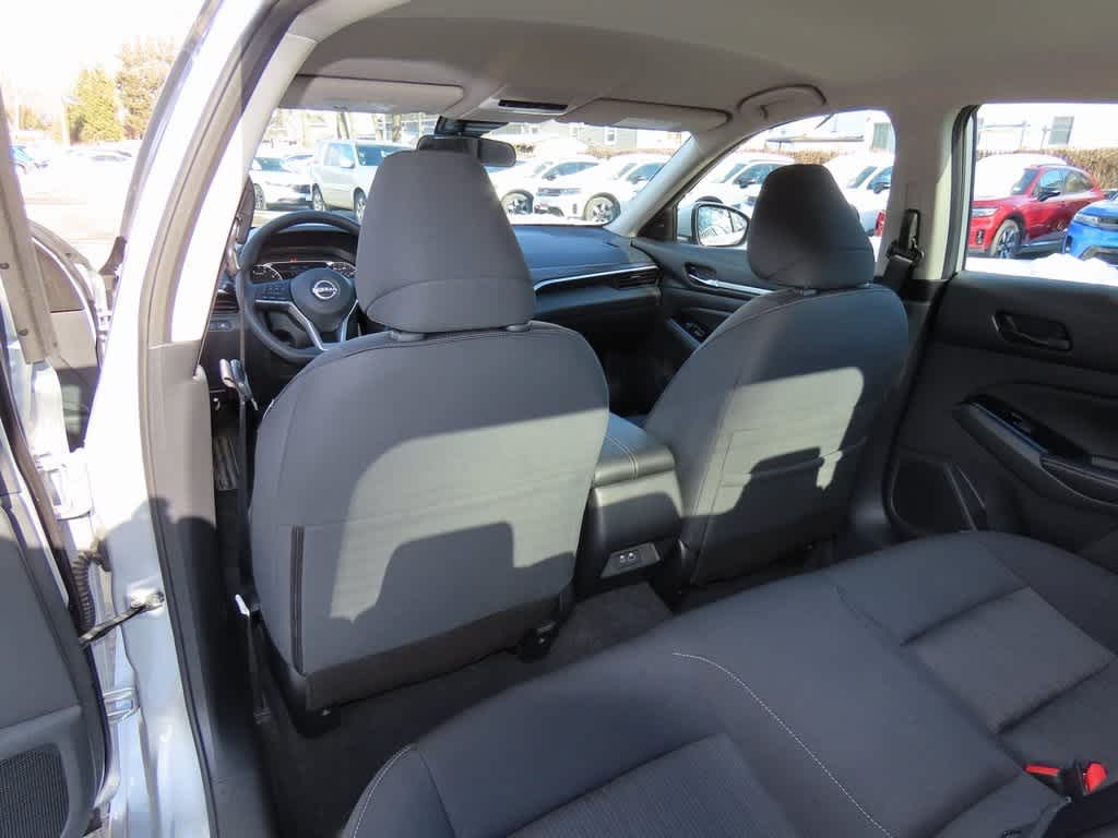 Thumbnail: 2023 Nissan Altima - 15