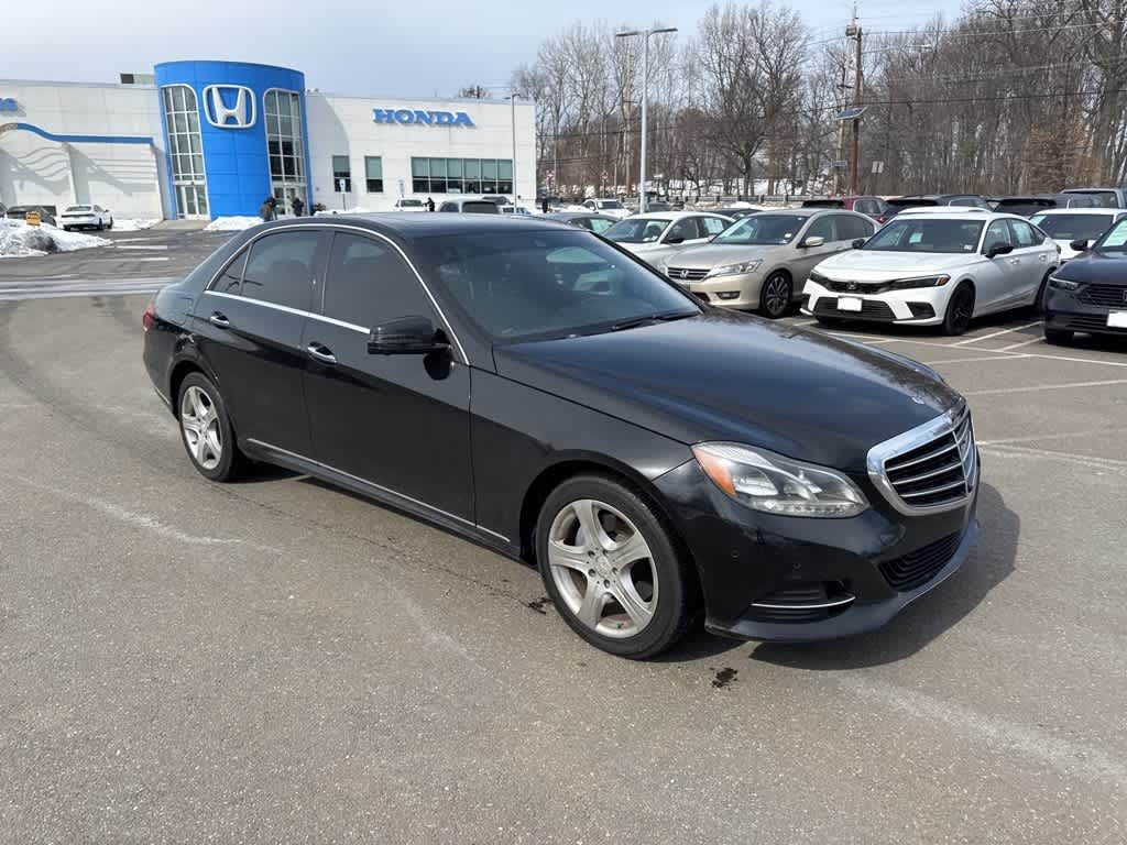 Thumbnail: 2015 Mercedes-Benz E-Class - 10