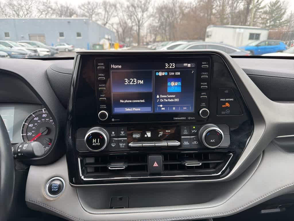 Thumbnail: 2021 Toyota Highlander - 25