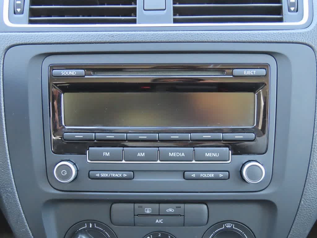 Thumbnail: 2014 Volkswagen Jetta - 18