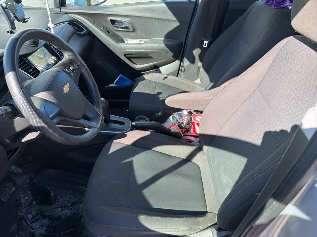 Thumbnail: 2018 Chevrolet Trax - 24