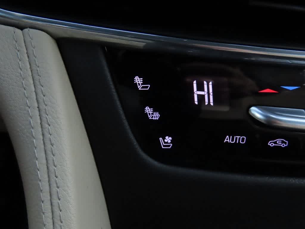 Thumbnail: 2020 Cadillac CT6 - 26