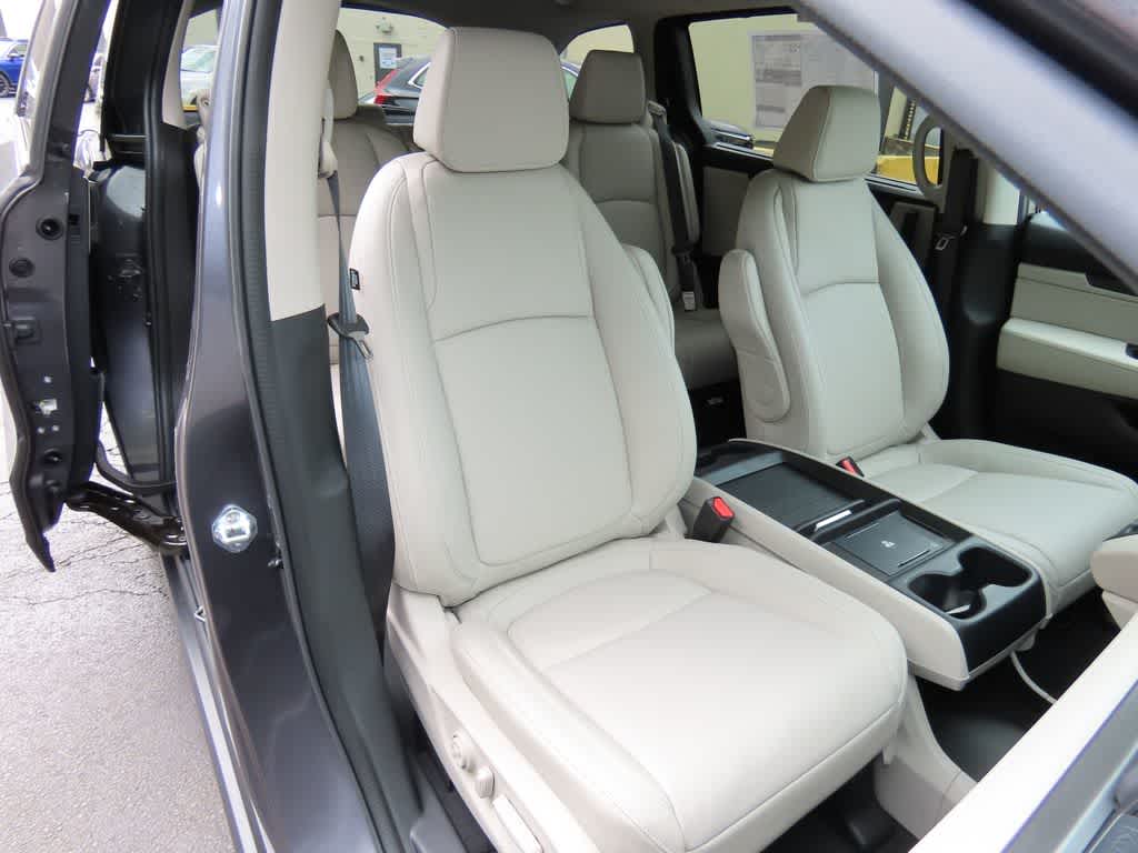 Thumbnail: 2026 Honda Odyssey - 17