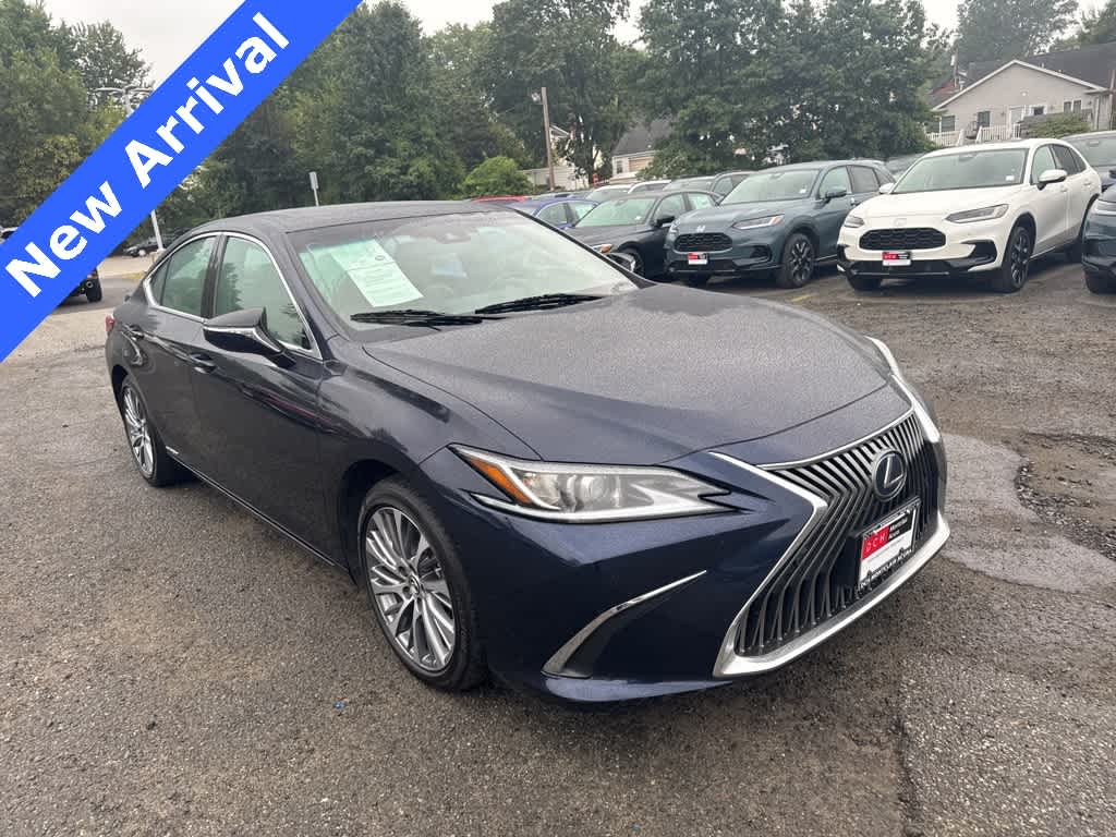 Thumbnail: 2021 Lexus ES - 1