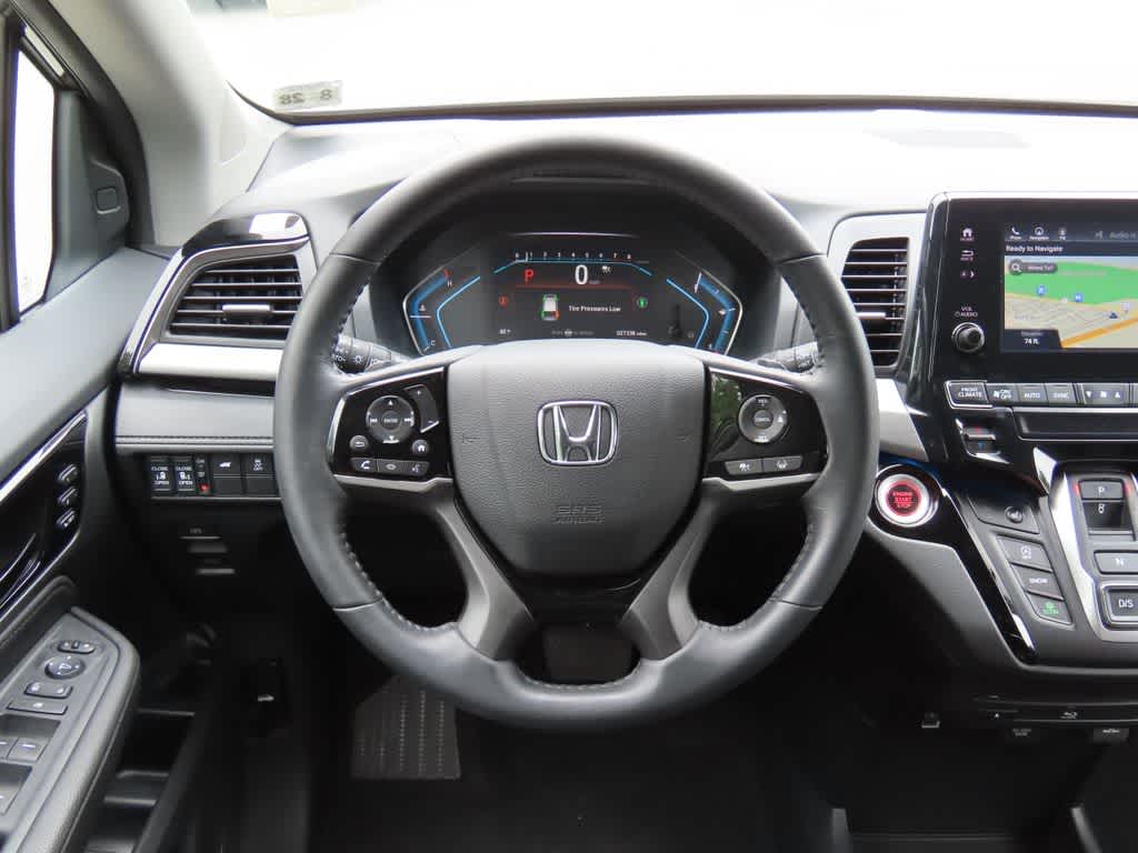 Thumbnail: 2023 Honda Odyssey - 21