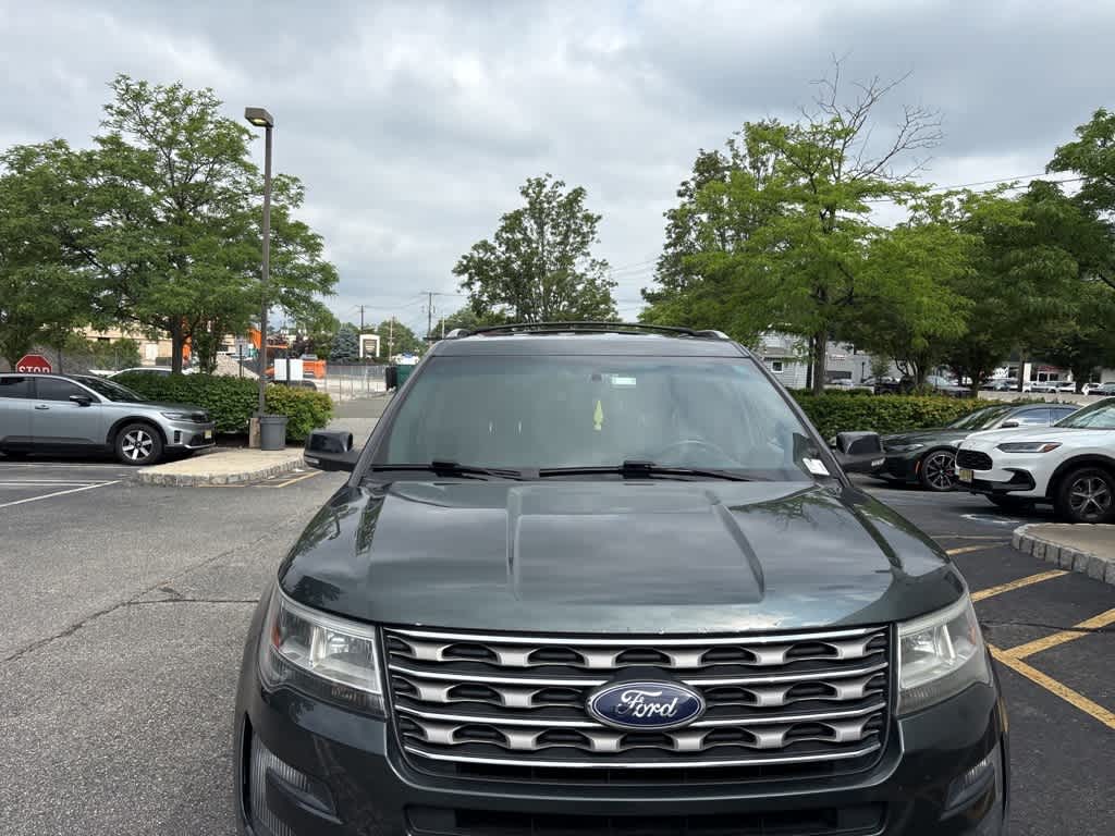 Thumbnail: 2016 Ford Explorer - 5