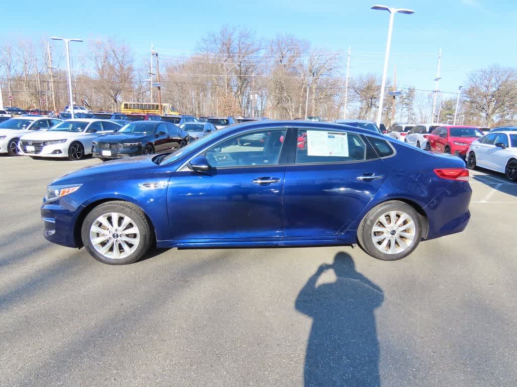 Thumbnail: 2018 Kia Optima - 3