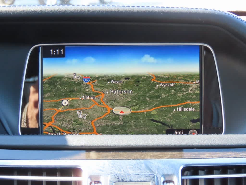 Thumbnail: 2016 Mercedes-Benz E-Class - 20