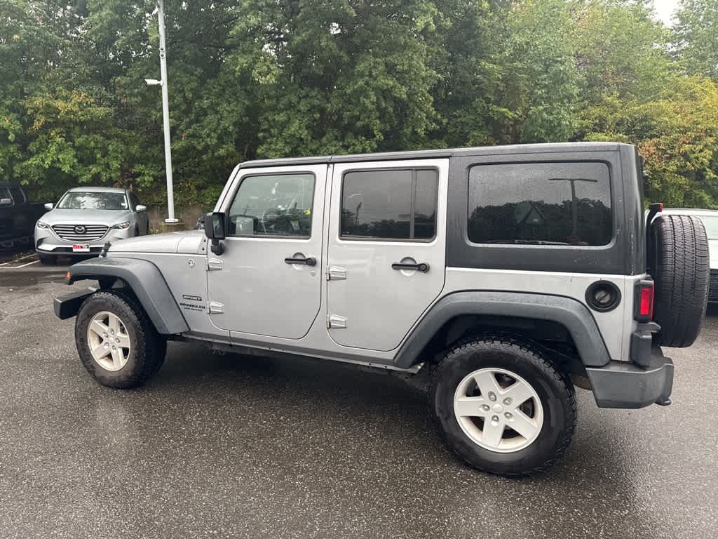 Thumbnail: 2015 Jeep Wrangler - 6