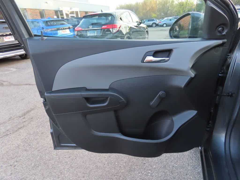 Thumbnail: 2013 Chevrolet Sonic - 13