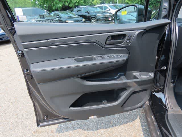 Thumbnail: 2026 Honda Odyssey - 16