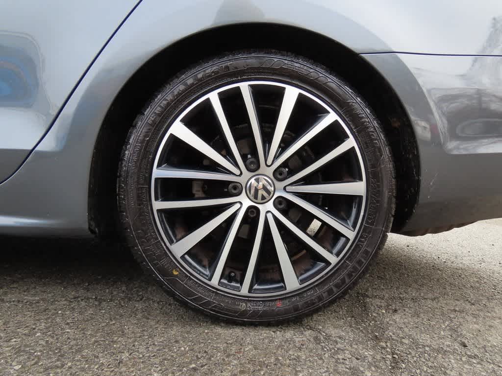 Thumbnail: 2016 Volkswagen Jetta - 9