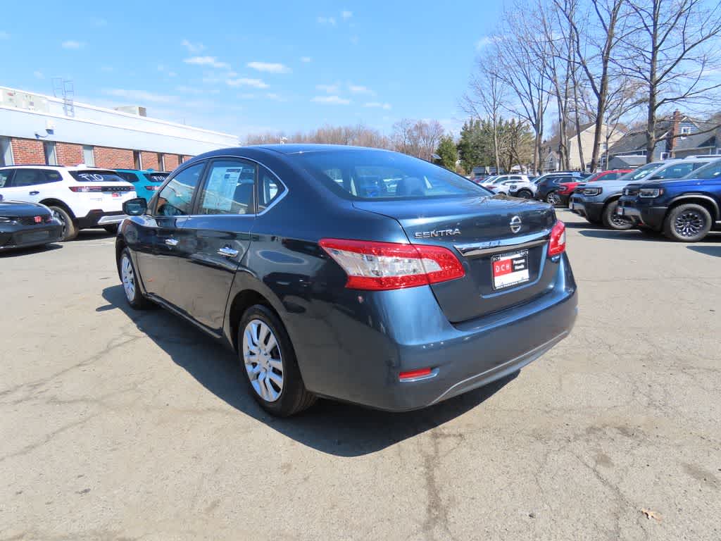 Thumbnail: 2013 Nissan Sentra - 4