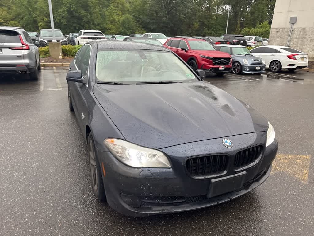 Thumbnail: 2011 BMW 5 Series - 8