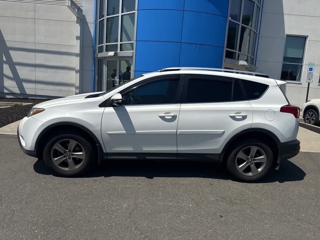 Thumbnail: 2015 Toyota RAV4 - 6