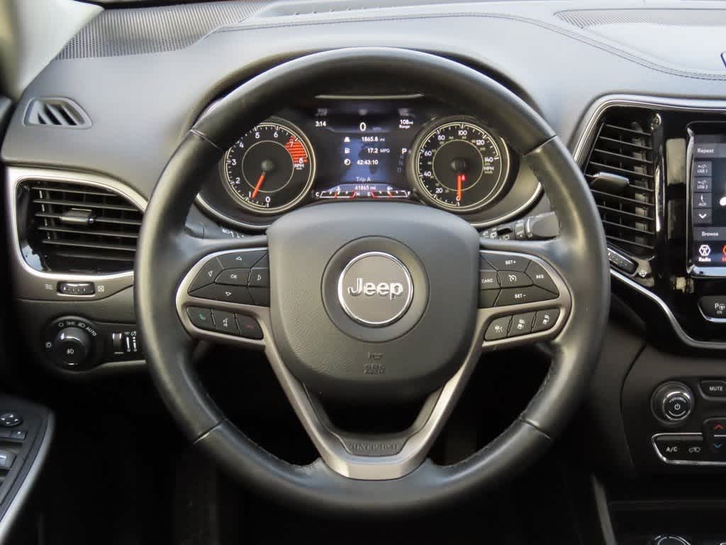 Thumbnail: 2021 Jeep Cherokee - 22