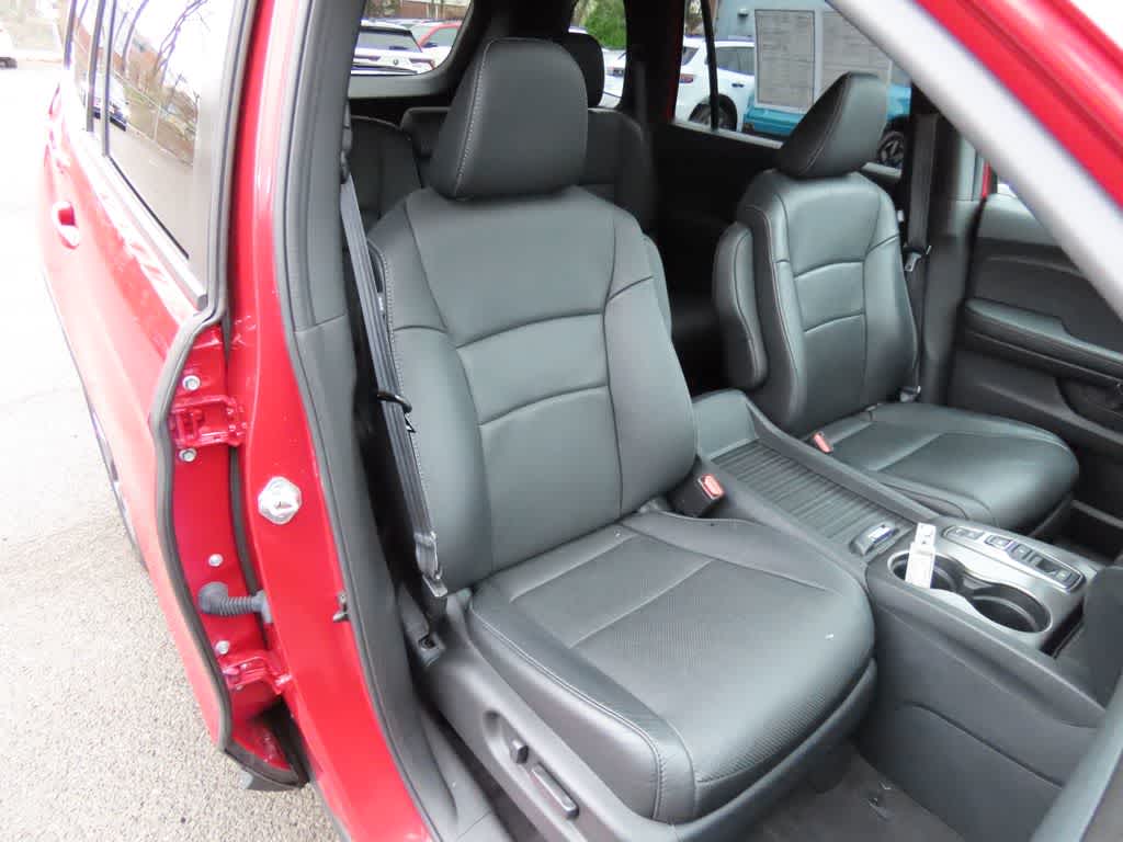 Thumbnail: 2023 Honda Passport - 16