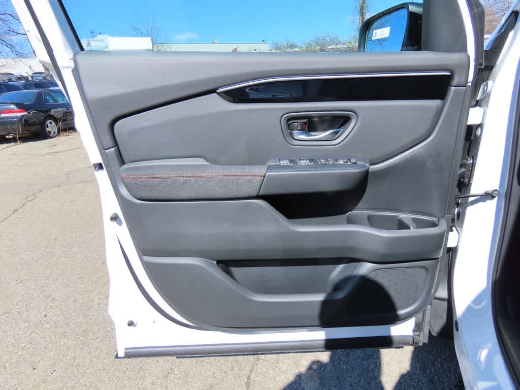 Thumbnail: 2026 Honda Pilot - 16