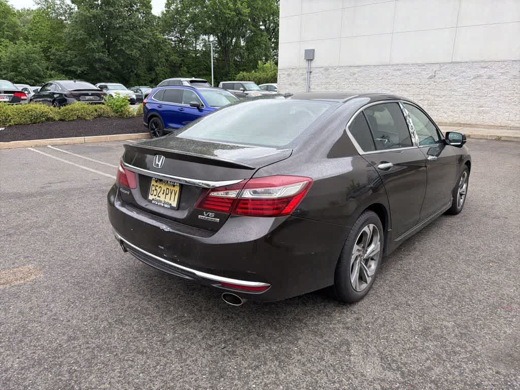 Thumbnail: 2017 Honda Accord - 20