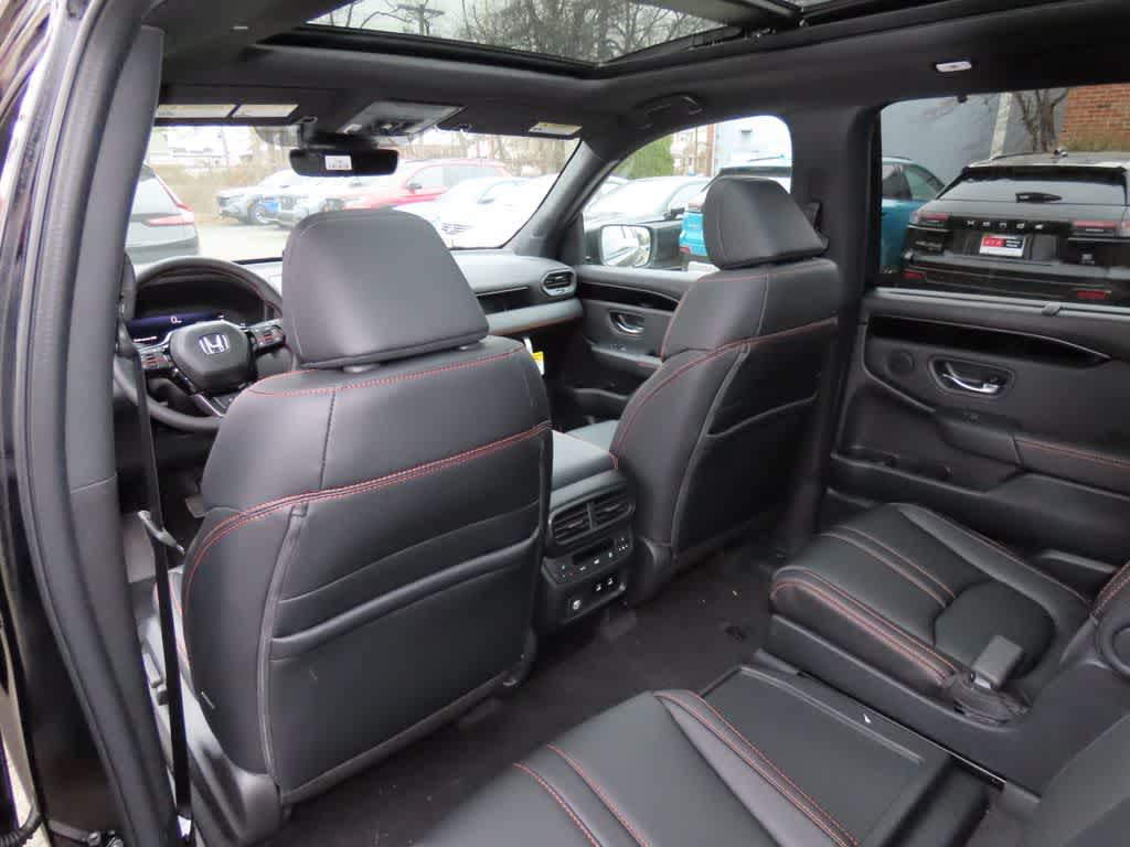 Thumbnail: 2026 Honda Pilot - 17