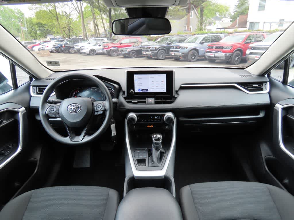 Thumbnail: 2025 Toyota RAV4 - 15