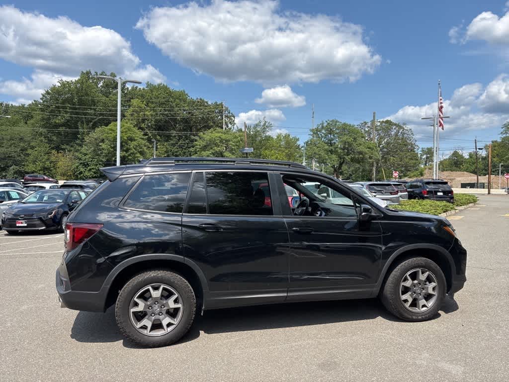 Thumbnail: 2022 Honda Passport - 8