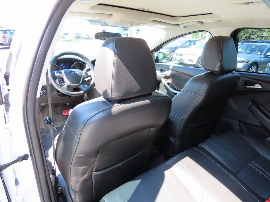 Thumbnail: 2014 Ford Focus - 13