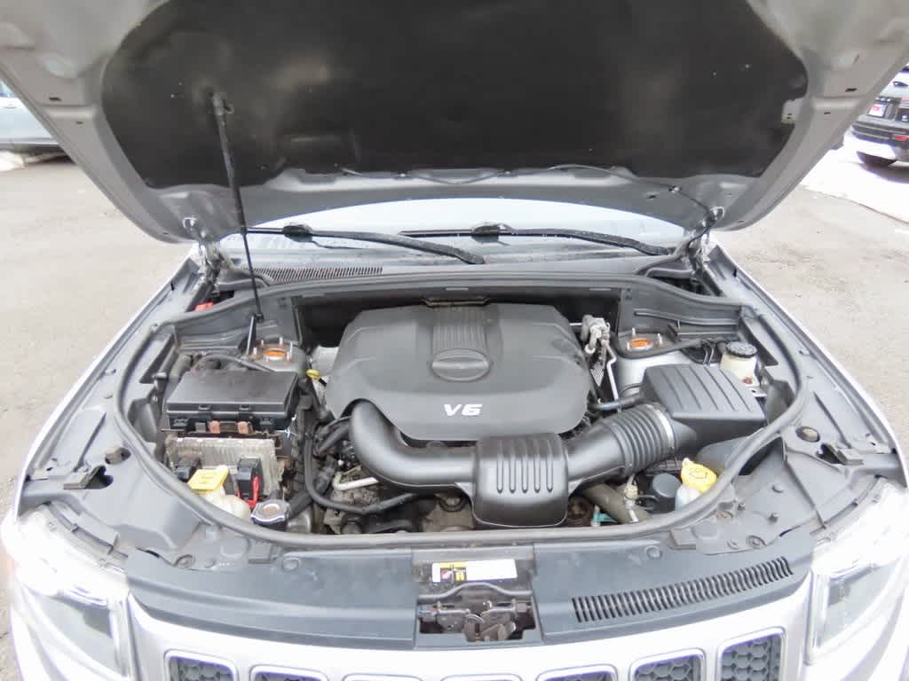 Thumbnail: 2015 Jeep Grand Cherokee - 11