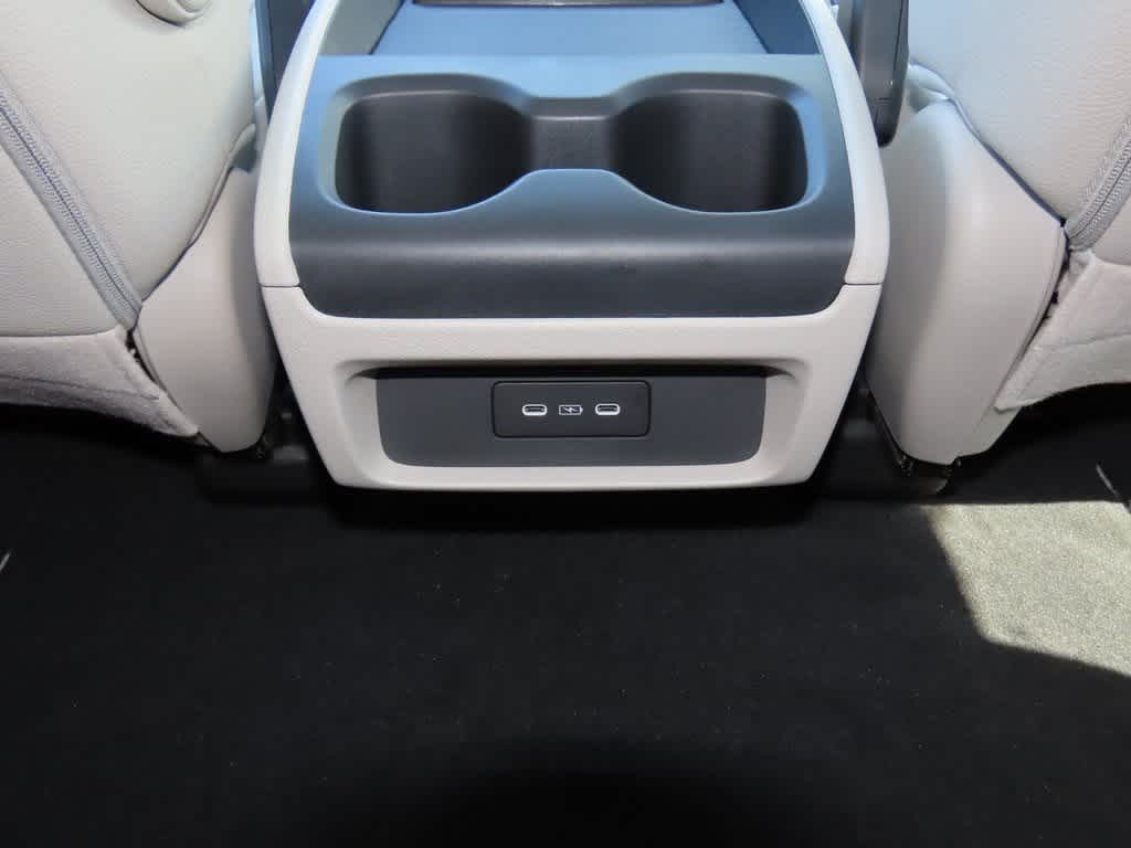 Thumbnail: 2026 Honda Odyssey - 27