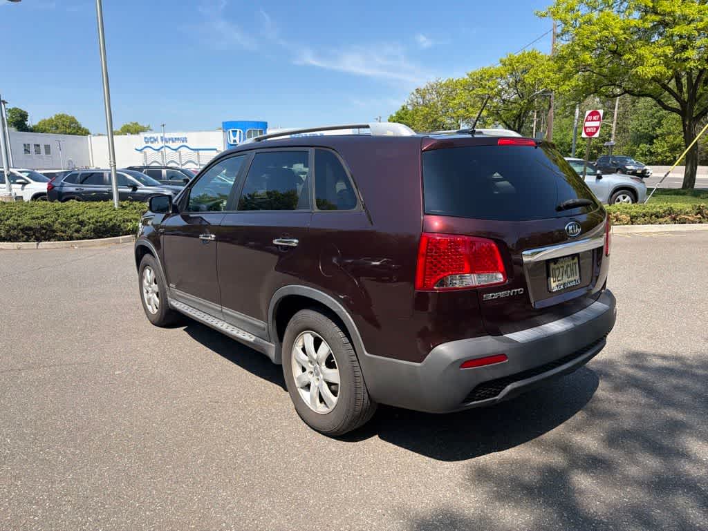 Thumbnail: 2013 Kia Sorento - 10