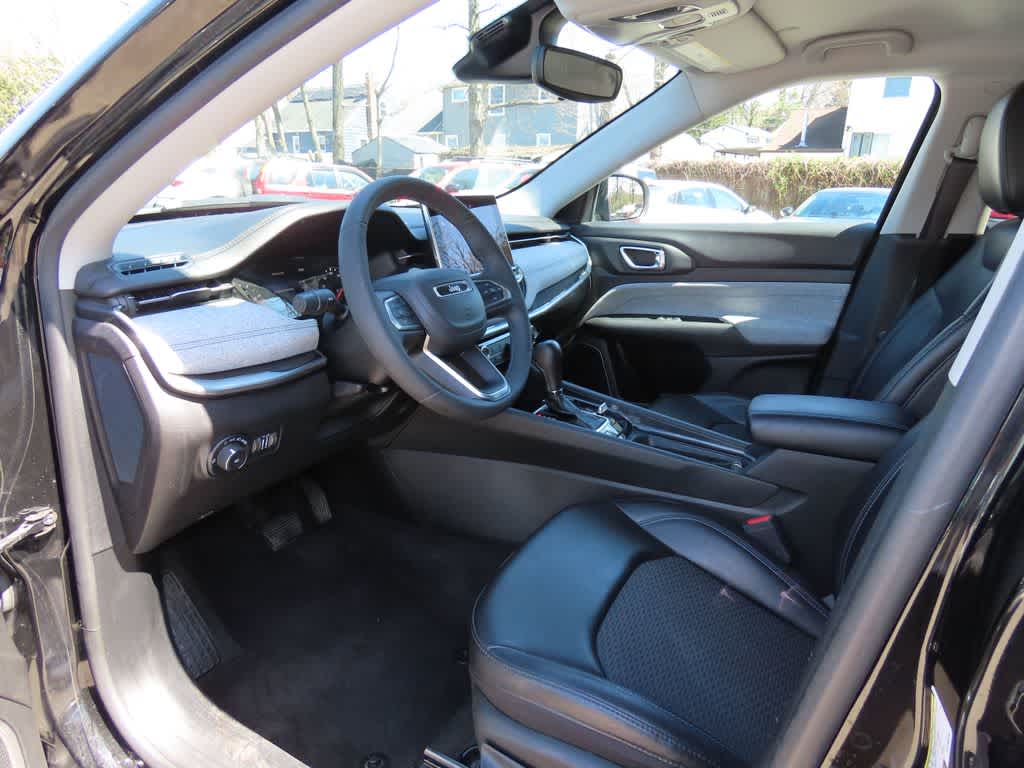 Thumbnail: 2022 Jeep Compass - 2