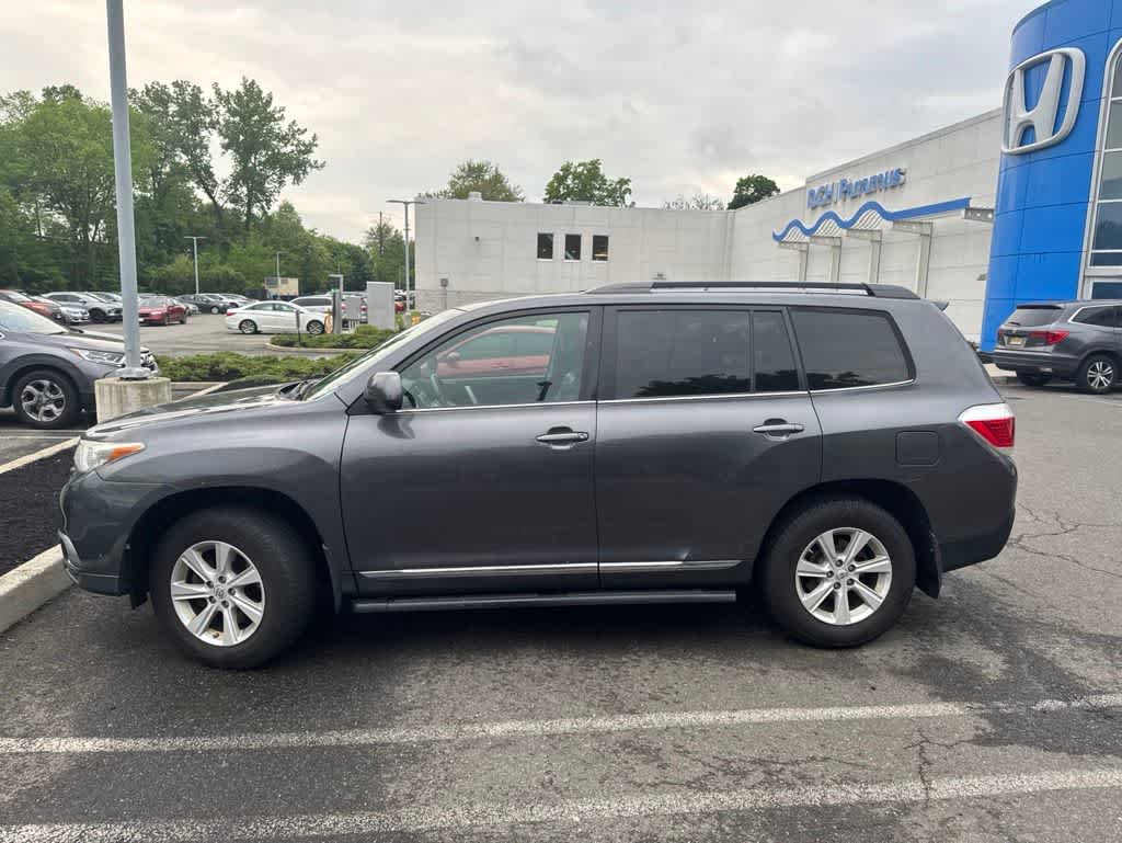 2013 Toyota Highlander SE -
                  Paramus, NJ