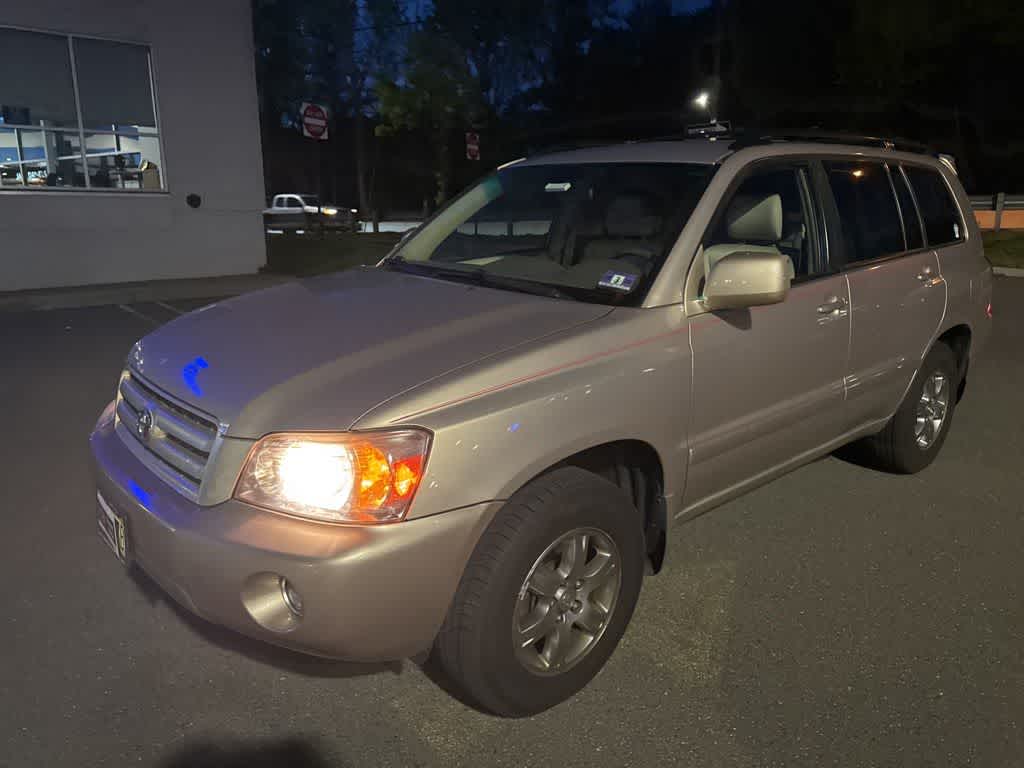 2004 Toyota Highlander Base -
                  Paramus, NJ