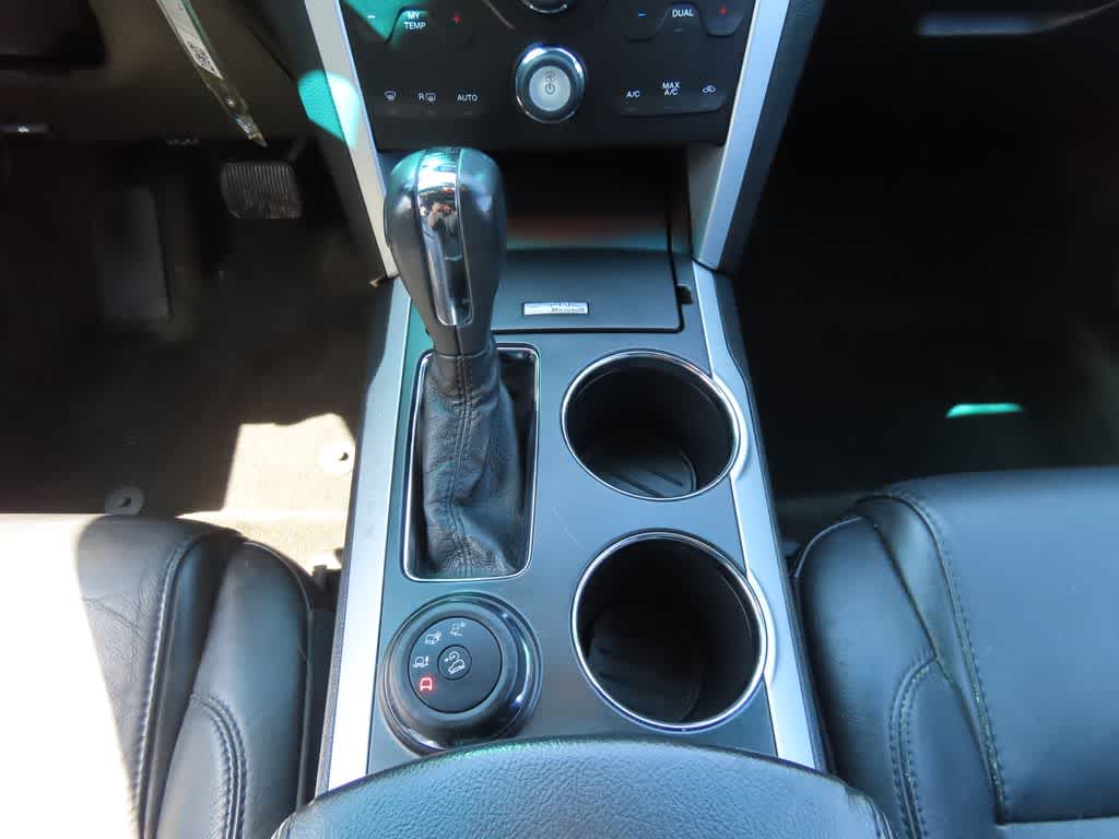 Thumbnail: 2013 Ford Explorer - 23