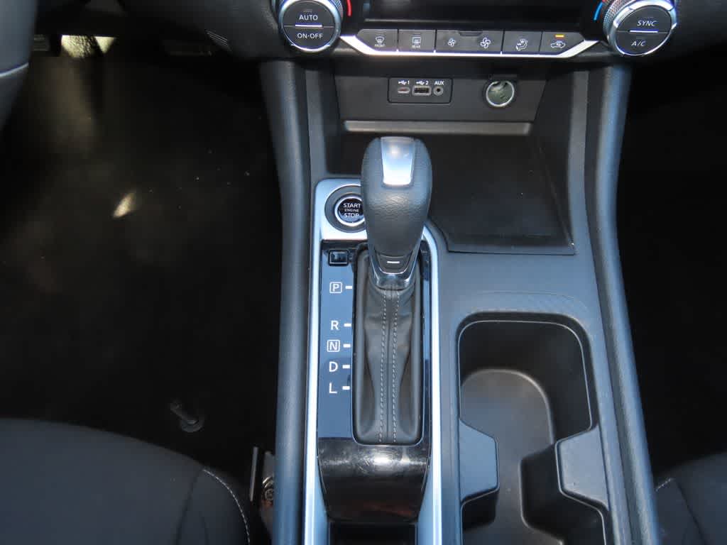 Thumbnail: 2023 Nissan Sentra - 21