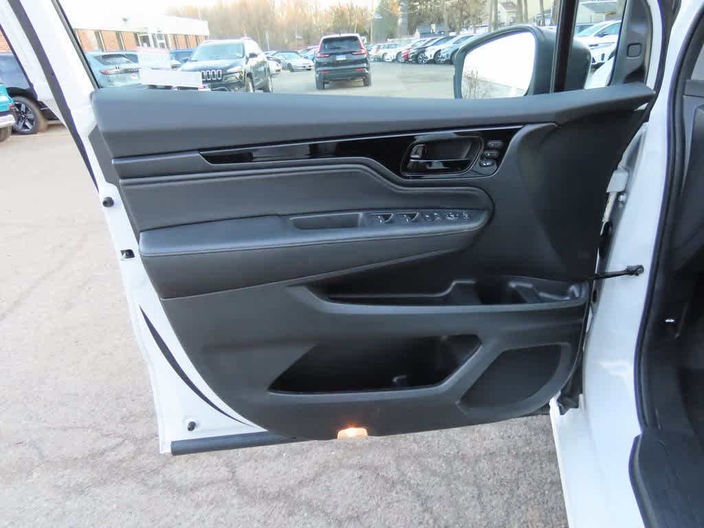 Thumbnail: 2024 Honda Odyssey - 18