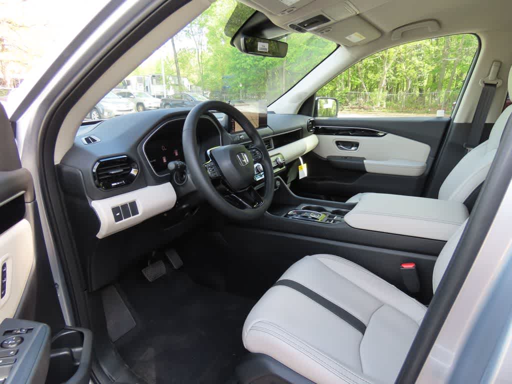 Thumbnail: 2026 Honda Pilot - 2