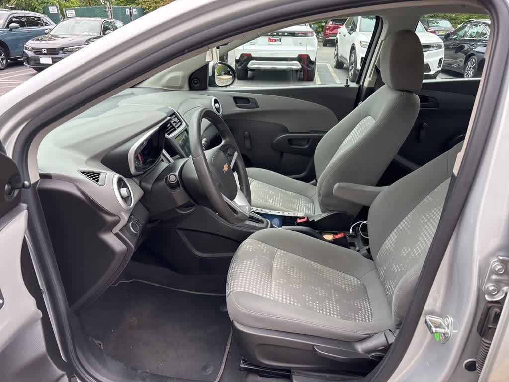 Thumbnail: 2019 Chevrolet Sonic - 10