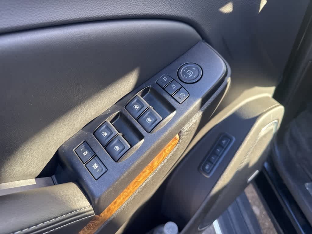 Thumbnail: 2015 GMC Yukon XL - 14