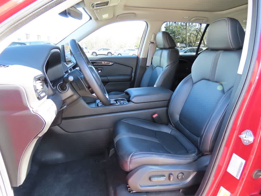 Thumbnail: 2023 Honda Pilot - 14